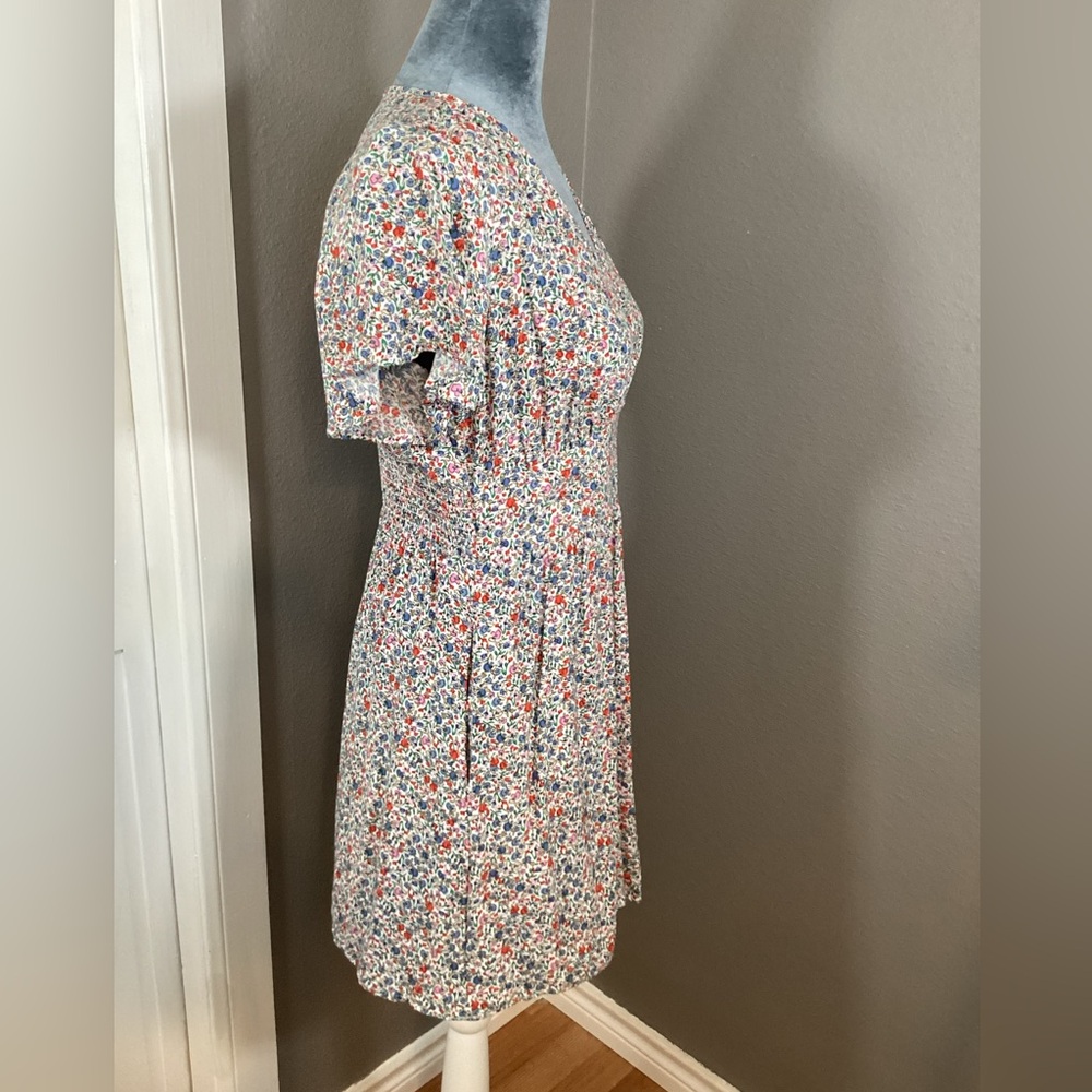 LOFT Flutter Sleeve Floral Dress Size 2P - Picture 5 of 10